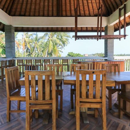Coconut Boutique Resort Сенггиги Экстерьер фото