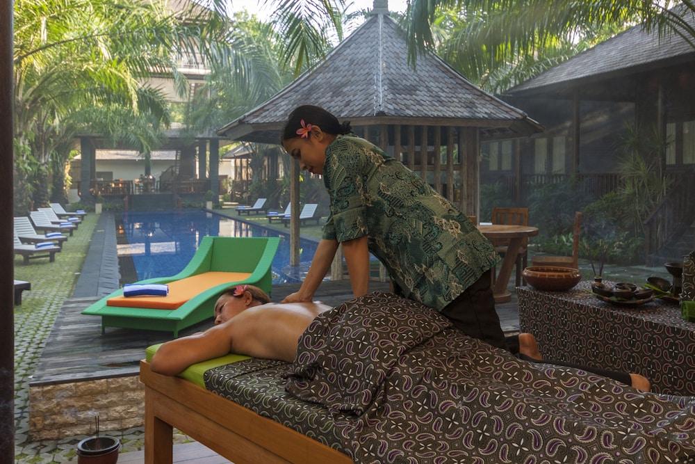 Coconut Boutique Resort Сенггиги Экстерьер фото