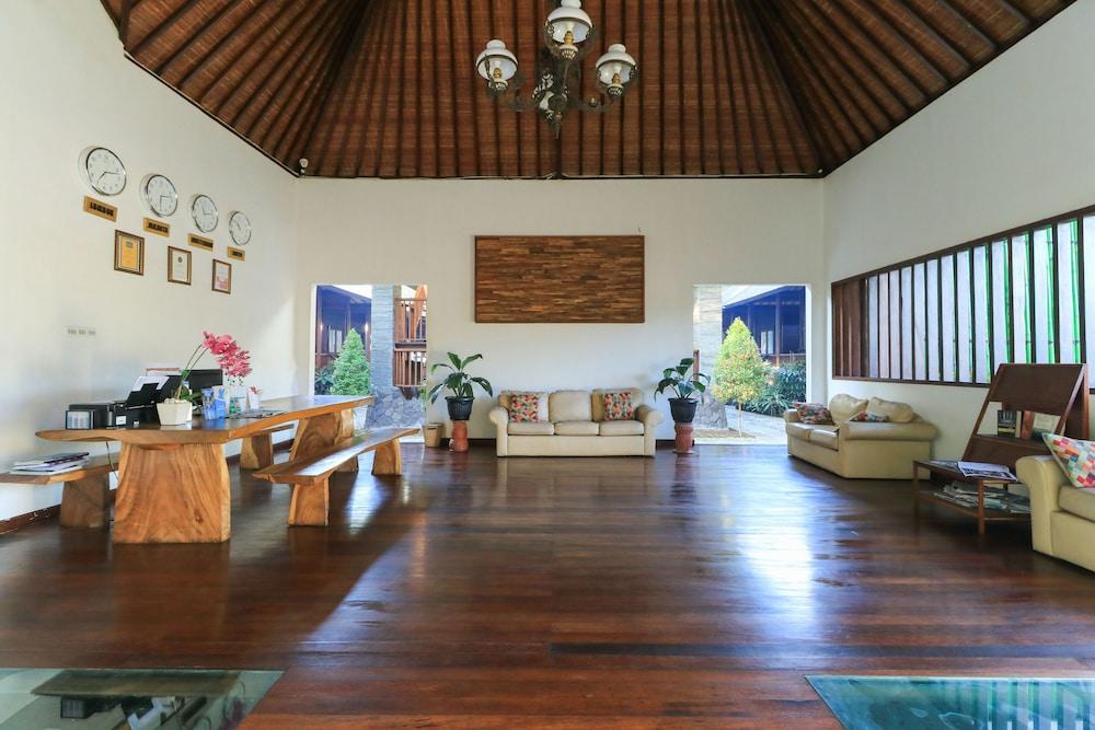 Coconut Boutique Resort Сенггиги Экстерьер фото