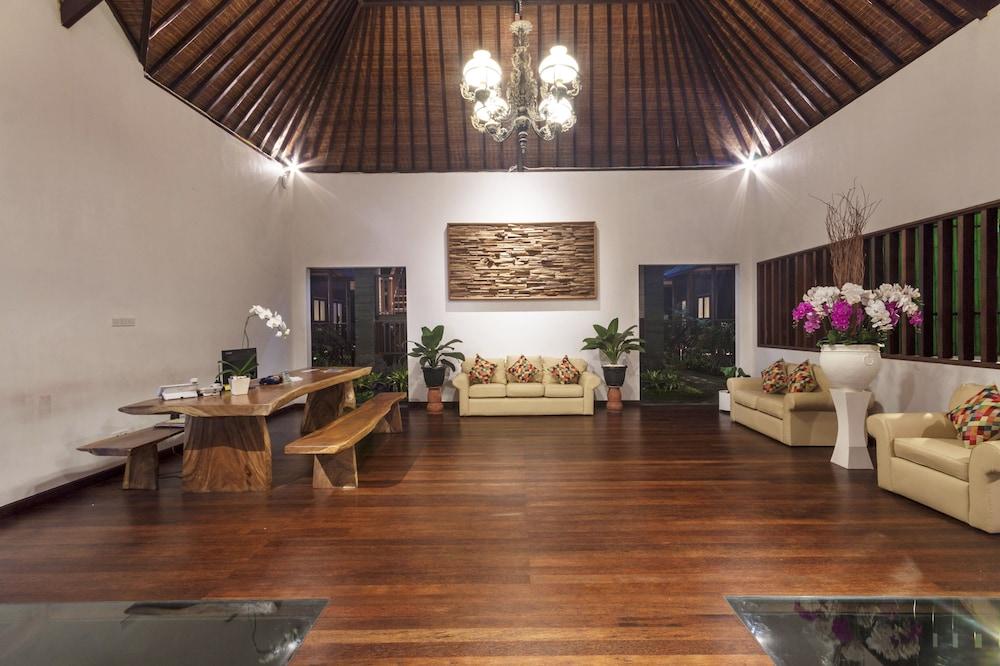 Coconut Boutique Resort Сенггиги Экстерьер фото