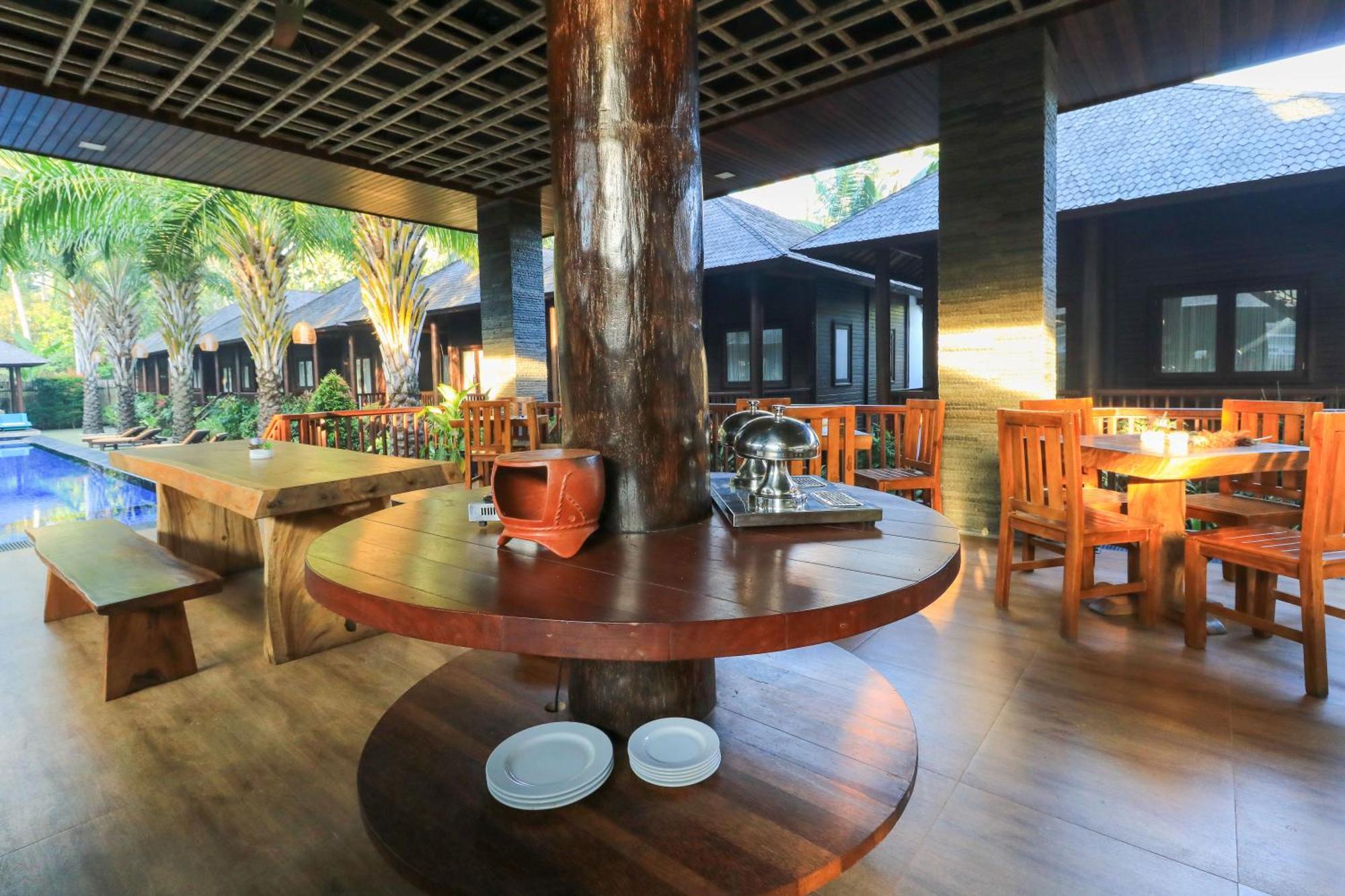 Coconut Boutique Resort Сенггиги Экстерьер фото
