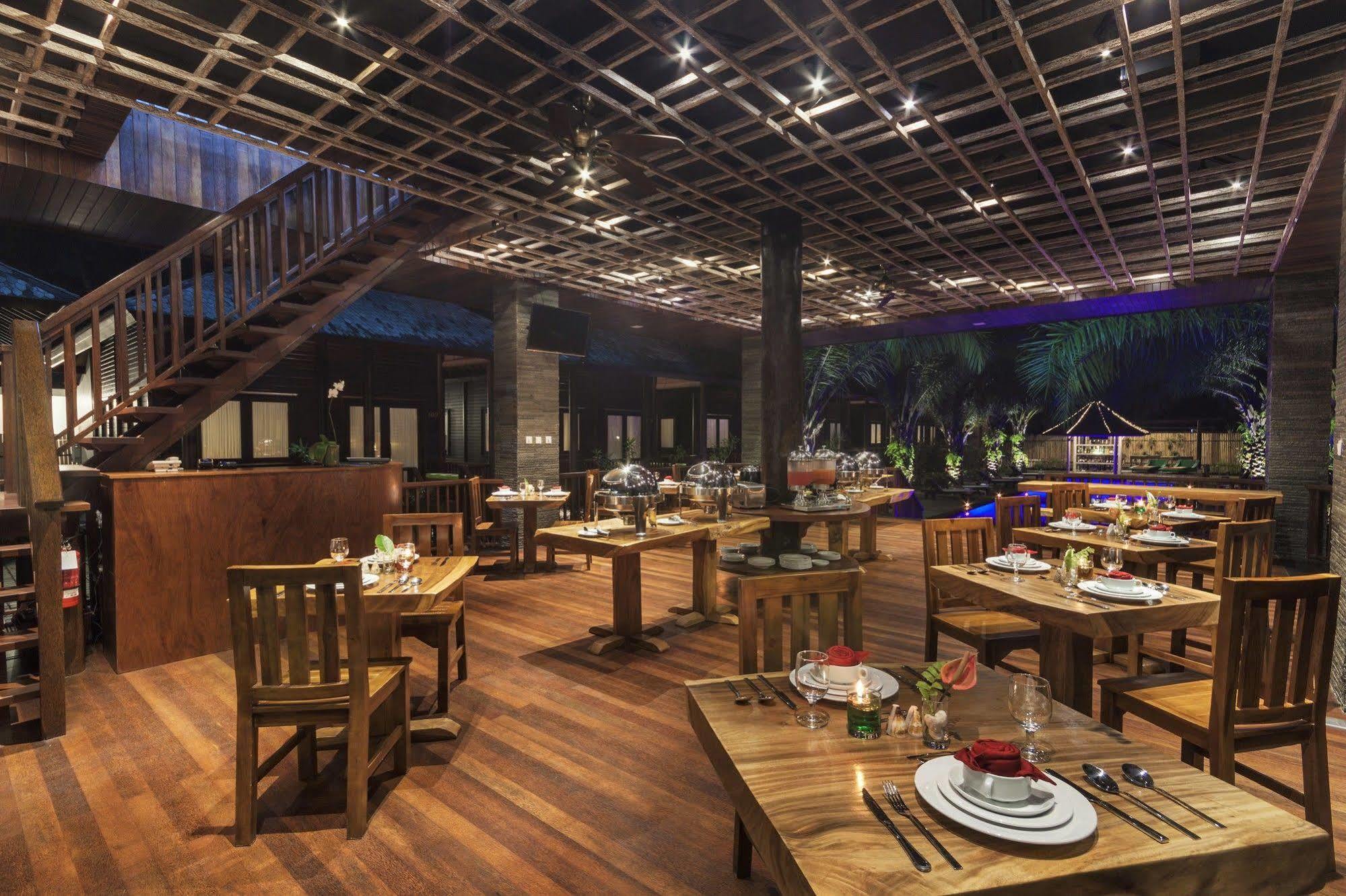 Coconut Boutique Resort Сенггиги Экстерьер фото