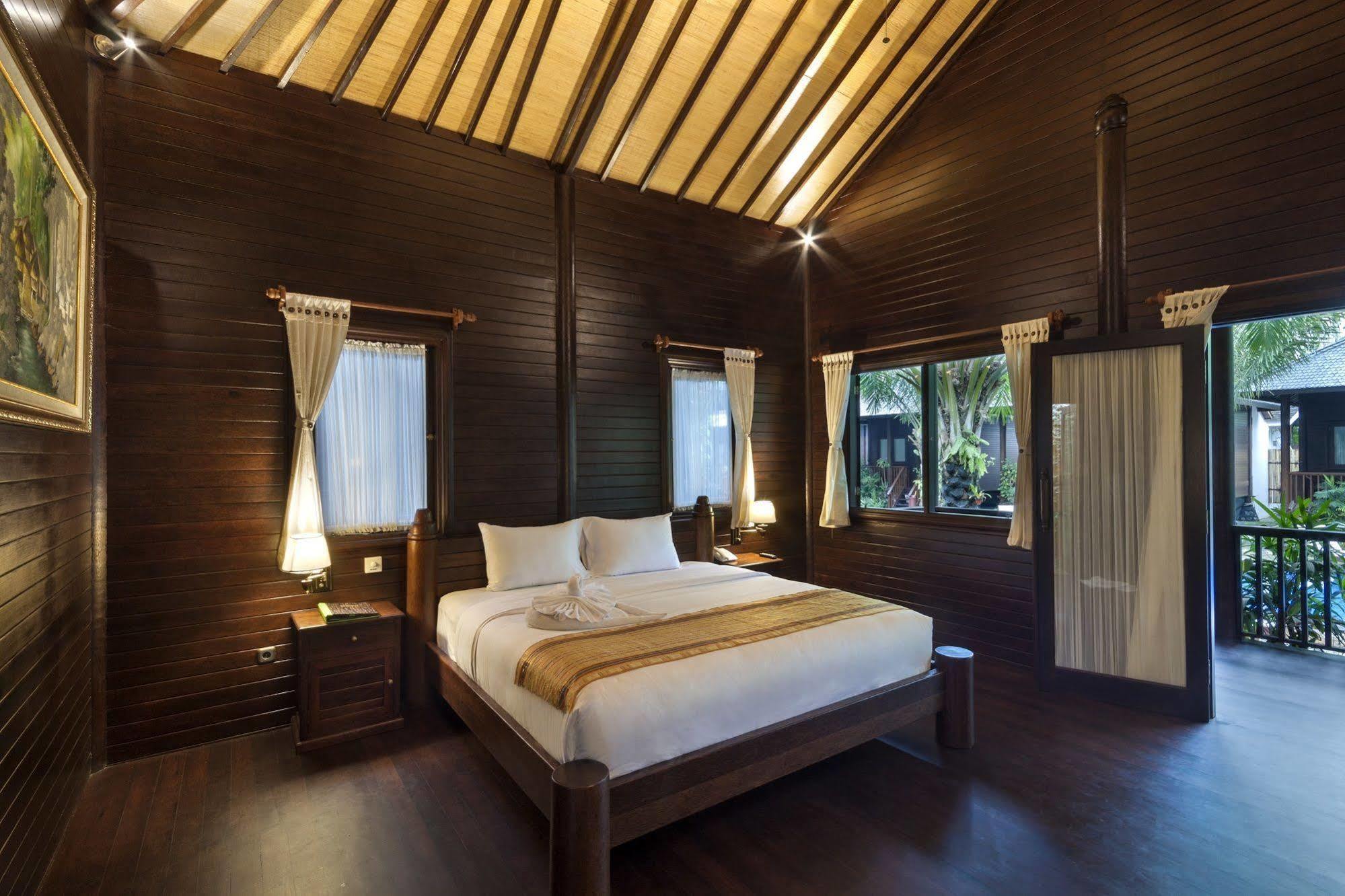 Coconut Boutique Resort Сенггиги Экстерьер фото