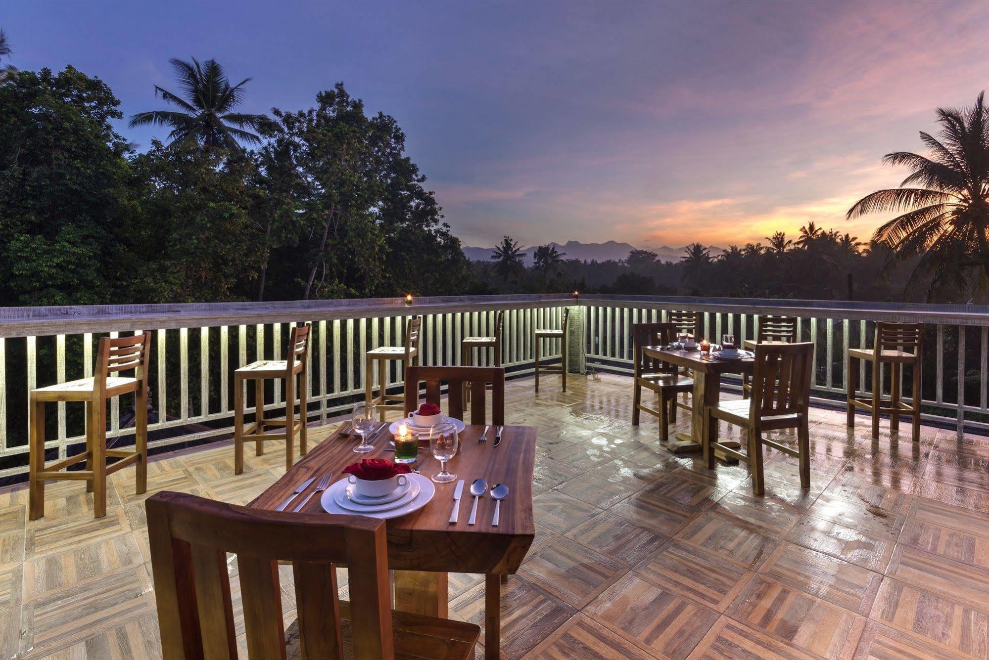 Coconut Boutique Resort Сенггиги Экстерьер фото