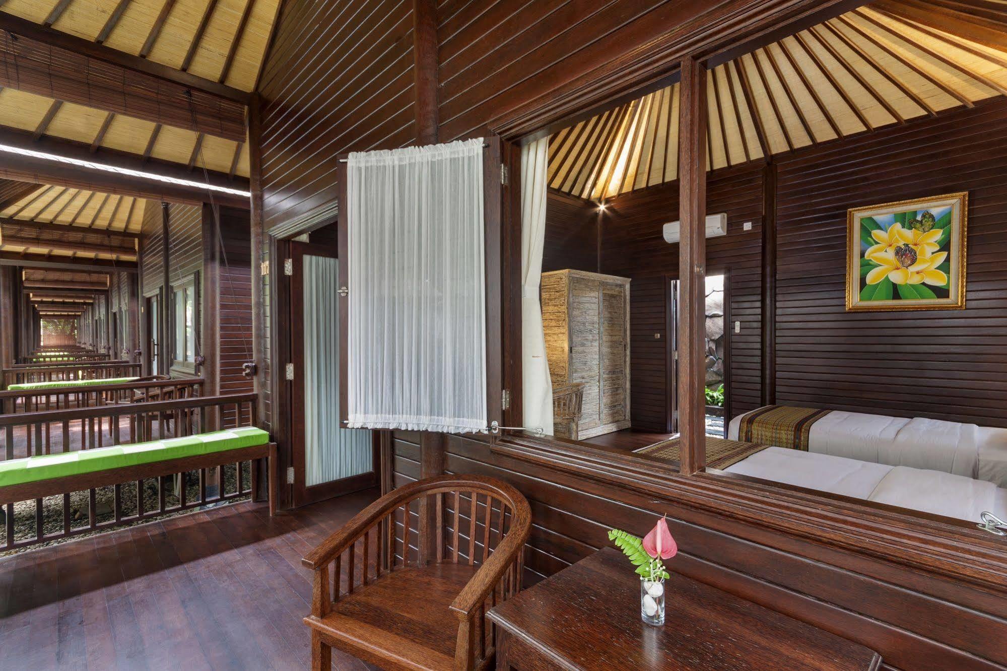 Coconut Boutique Resort Сенггиги Экстерьер фото