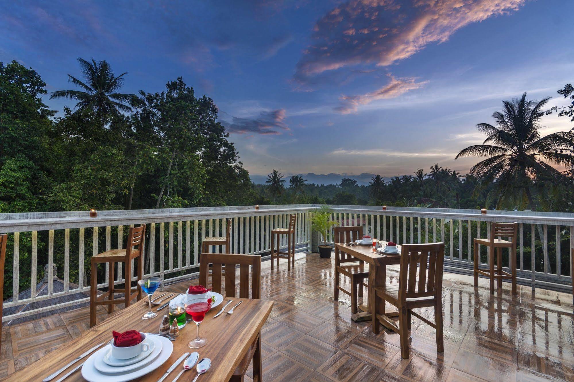 Coconut Boutique Resort Сенггиги Экстерьер фото